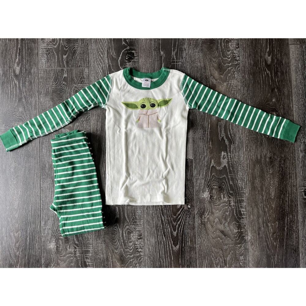 Hanna Andersson x Star Wars Yoda Long Sleeve Green Pajamas, size 6-7